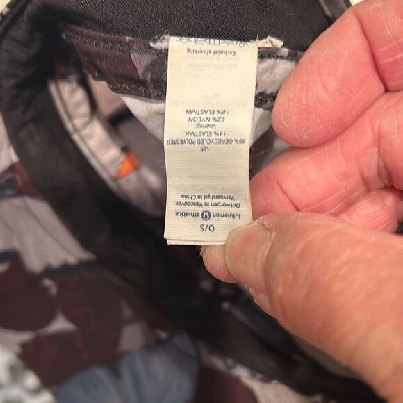 Lululemon Athleta Hat - Picture 5 of 5